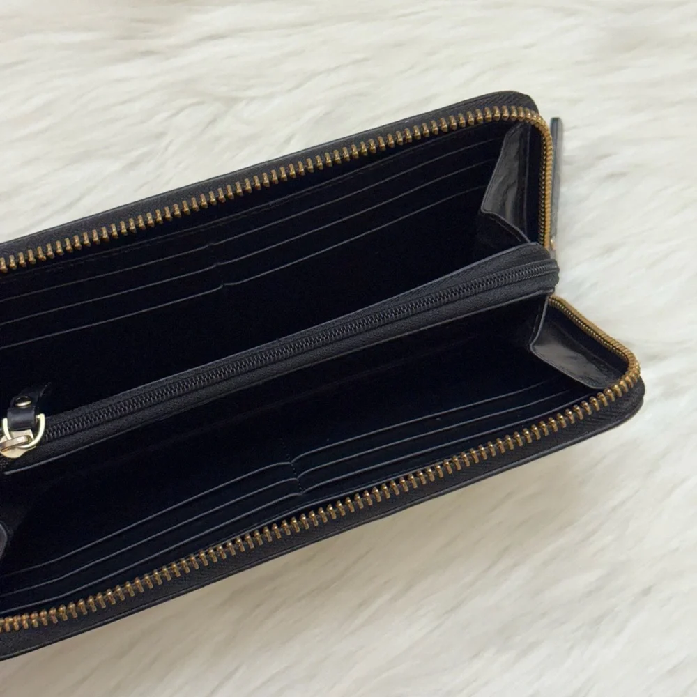 KATE SPADE - BLACK WHITE PATENT LEATHER NY CEDAR STREET LACEY LONG ZIP WALLET